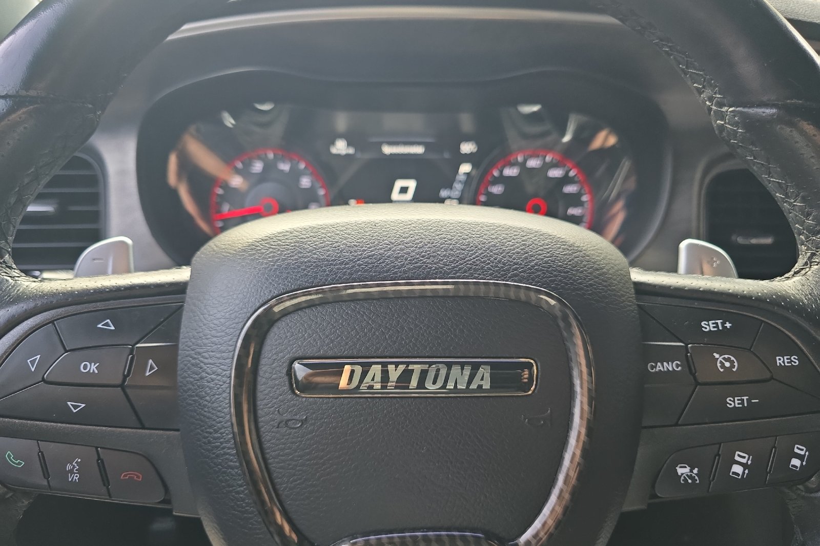 Used 2017 Dodge Charger R/T RWD image 23