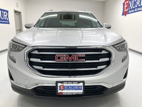 Used 2020 GMC Terrain SLT image 4