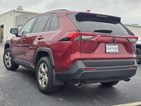 Certified 2019 Toyota RAV4 XLE AWD/4WD image 5