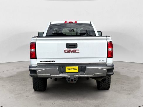 Used 2017 GMC Sierra 2500 SLE w/ HD SLE Preferred Plus Package AWD/4WD image 6