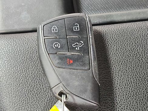 Used 2024 Chevrolet Silverado 2500 LT AWD/4WD image 35