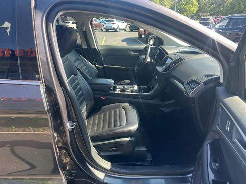 Used 2020 Ford Edge SEL w/ Cold Weather Package AWD/4WD image 15