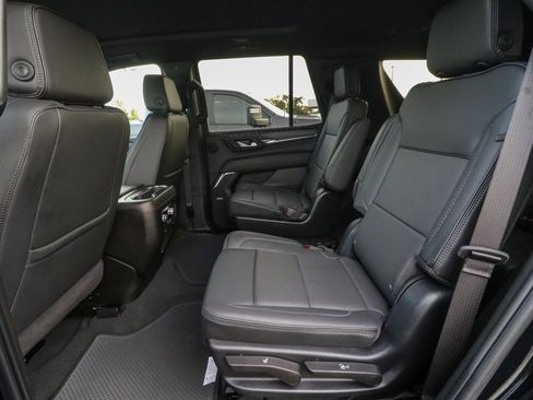 Used 2024 GMC Yukon Denali w/ Max Trailering Package image 28