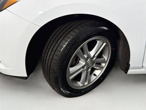 Used 2016 Chevrolet Cruze LT FWD image 34