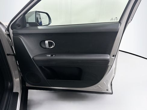 Used 2024 Hyundai Ioniq 5 SEL RWD image 32