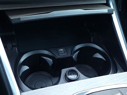 Used 2025 BMW 330i xDrive Sedan image 18