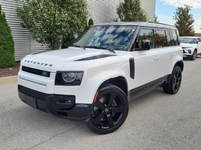 Used 2025 Land Rover Defender 110 X-Dynamic SE AWD/4WD image 33