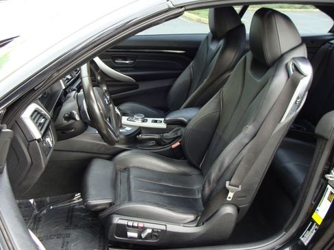 Used 2018 BMW 430i Convertible RWD image 11