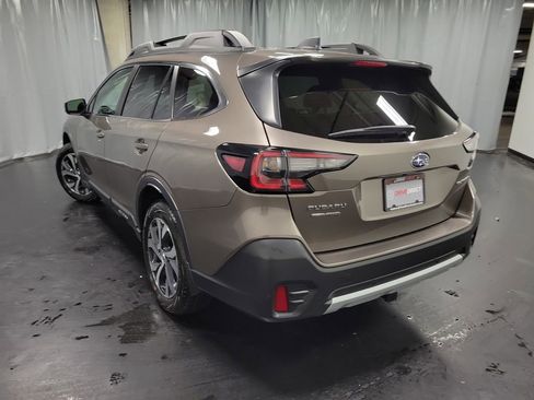 Used 2022 Subaru Outback Limited AWD/4WD image 6