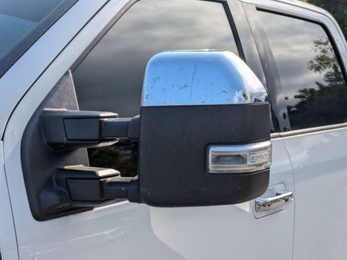 Used 2019 Ford F150 King Ranch w/ Equipment Group 601A Luxury AWD/4WD image 11