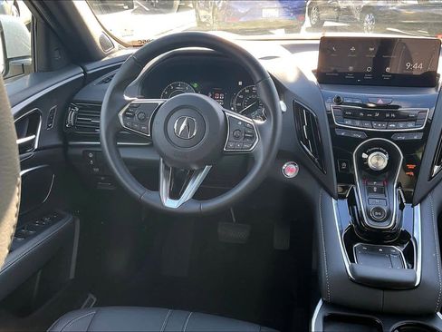 Used 2025 Acura RDX SH-AWD image 8