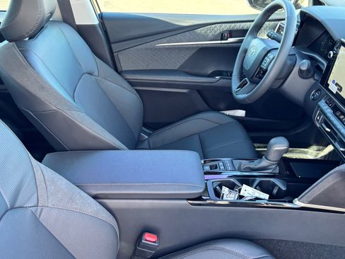 Used 2026 Toyota Camry XLE image 13