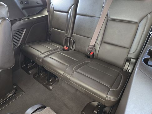 Used 2021 GMC Yukon Denali w/ Advanced Technology Package RWD image 22