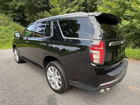 Used 2021 Chevrolet Tahoe High Country w/ Premium Package AWD/4WD image 9