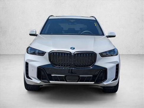 New 2026 BMW X5 xDrive50e w/ M Sport Package AWD/4WD image 5