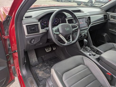 Used 2020 Volkswagen Atlas Cross Sport SEL Premium R-Line AWD/4WD image 16