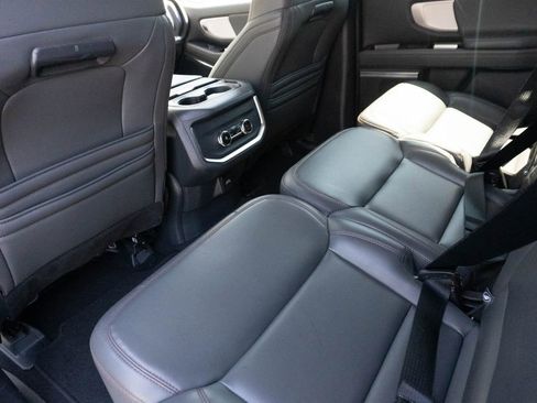 Used 2025 Ford Expedition Max Active image 29