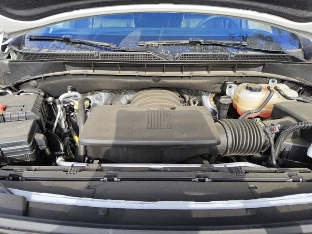 Used 2025 Cadillac Escalade ESV Sport RWD image 13