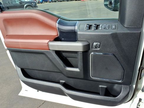 Used 2021 Ford F350 Platinum image 11