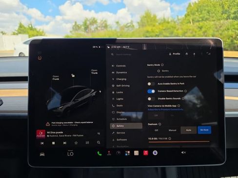 Used 2023 Tesla Model 3 Standard Range RWD image 30