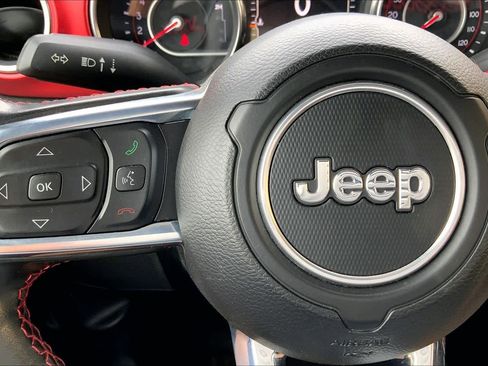 Used 2021 Jeep Wrangler Unlimited Rubicon AWD/4WD image 34