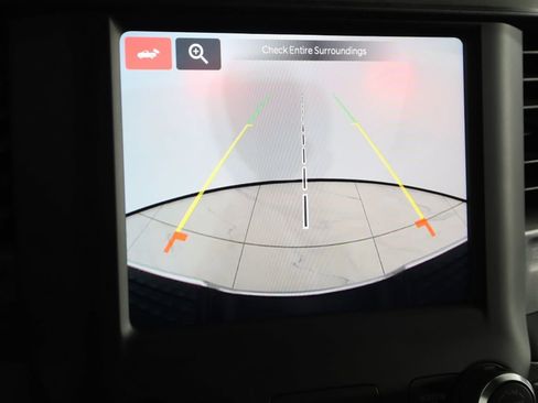 Used 2024 RAM 2500 Big Horn w/ Bed Utility Group image 8