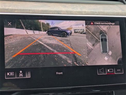 Used 2019 Audi e-tron Premium Plus image 24