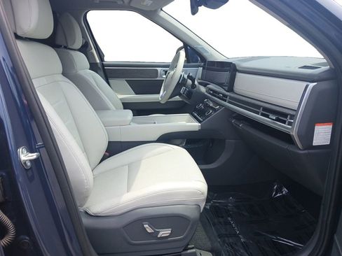 Used 2025 Hyundai Santa Fe Limited FWD image 15