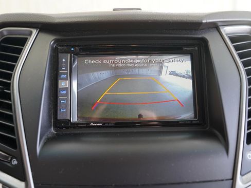 Used 2017 Hyundai Santa Fe Sport FWD image 19