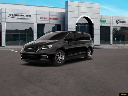 New 2026 Chrysler Pacifica Select