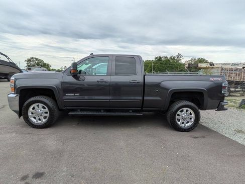 Used 2015 Chevrolet Silverado 2500 LT w/ LT Convenience Package AWD/4WD image 2