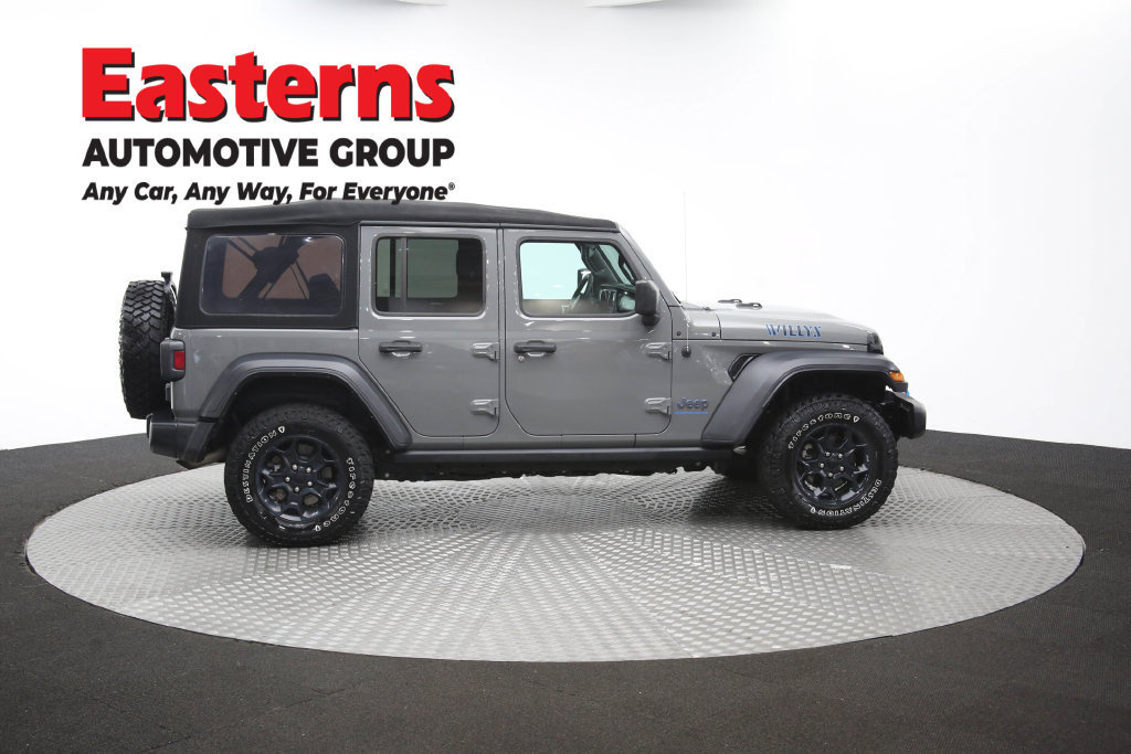 Used 2023 Jeep Wrangler Unlimited w/ Cold Weather Group AWD/4WD image 47