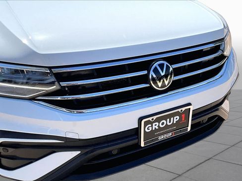 Used 2022 Volkswagen Tiguan SE FWD image 29