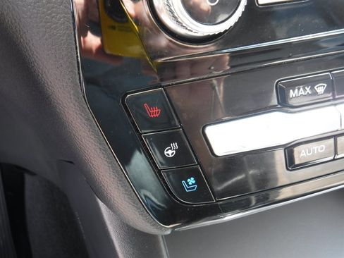 Used 2023 Ford Explorer Limited image 16