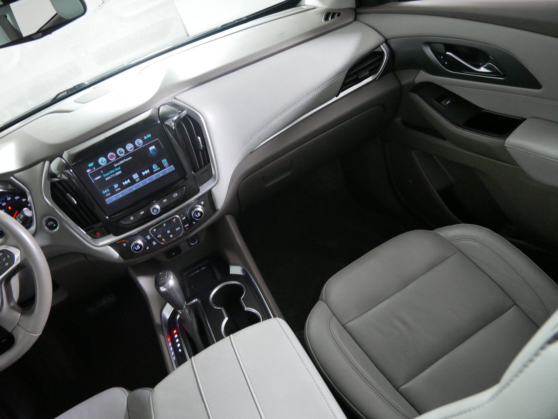 Used 2019 Chevrolet Traverse Premier AWD/4WD image 11
