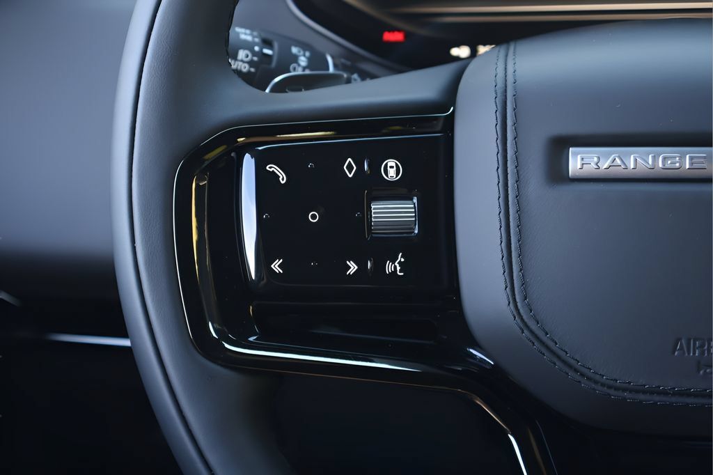 New 2026 Land Rover Range Rover Sport Dynamic SE AWD/4WD image 19