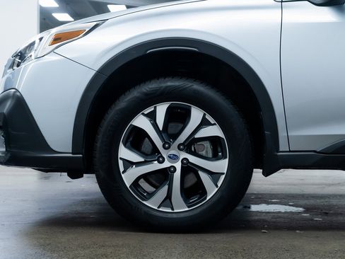 Used 2020 Subaru Outback Limited w/ Popular Package #2 image 7