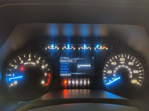 Used 2017 Ford F150 XL w/ Equipment Group 101A Mid RWD image 23