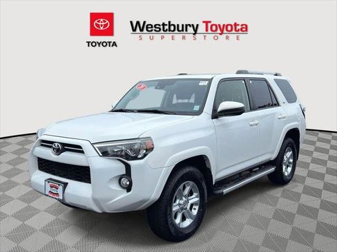 Certified 2020 Toyota 4Runner SR5 image 5