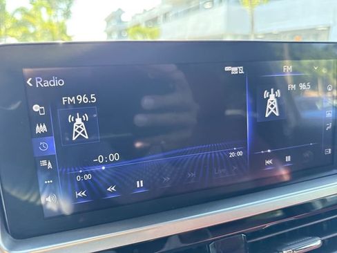 Used 2022 Lexus GX 460 Premium w/ Premium Plus Package AWD/4WD image 16