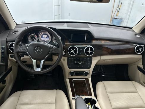 Used 2015 Mercedes-Benz GLK 350 2WD image 21