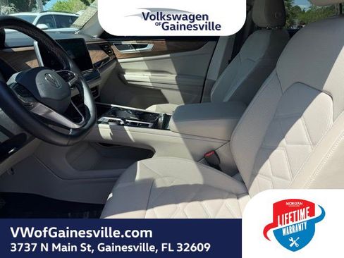 Certified 2024 Volkswagen Atlas SE w/ Panoramic Sunroof Package FWD image 21