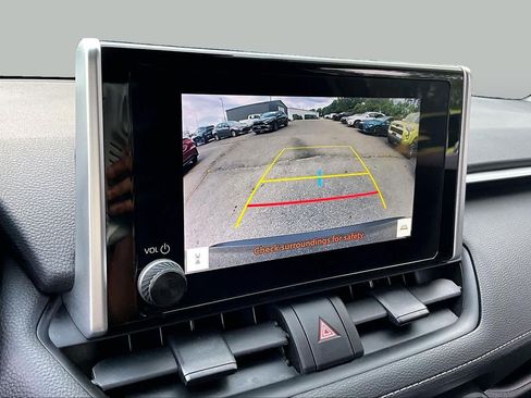 Used 2024 Toyota RAV4 LE AWD/4WD image 27