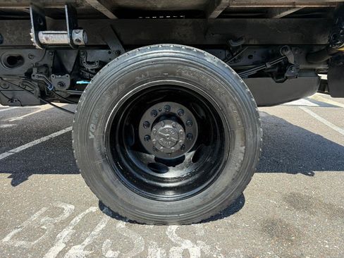 Used 2019 Ford F550 4x4 Crew Cab Super Duty w/ Power Equipment Group image 9
