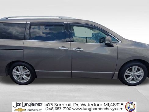 Used 2015 Nissan Quest SL w/ Tow Package FWD image 9