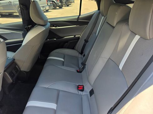 Used 2025 Toyota Camry SE w/ Convenience Package FWD image 30
