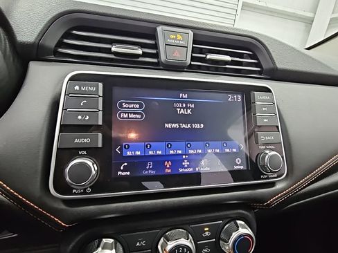 Used 2021 Nissan Versa SR image 15