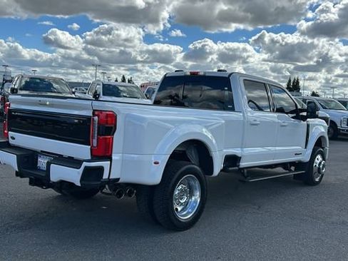 Certified 2025 Ford F450 Platinum w/ FX4 Off-Road Package image 3