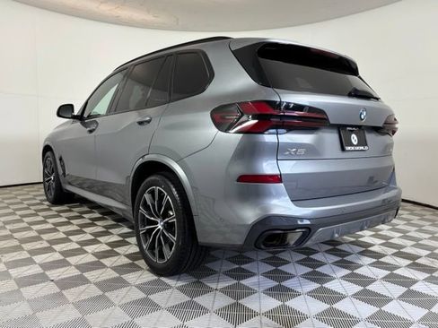 Used 2024 BMW X5 xDrive40i w/ M Sport Package AWD/4WD image 5