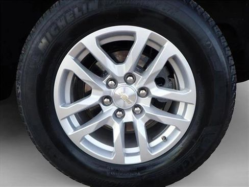 Used 2022 Chevrolet Silverado 1500 LT w/ Convenience Package II image 7